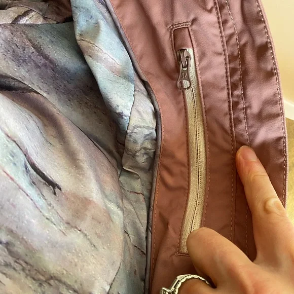 Lululemon Rain Jacket - Picture 6 of 12